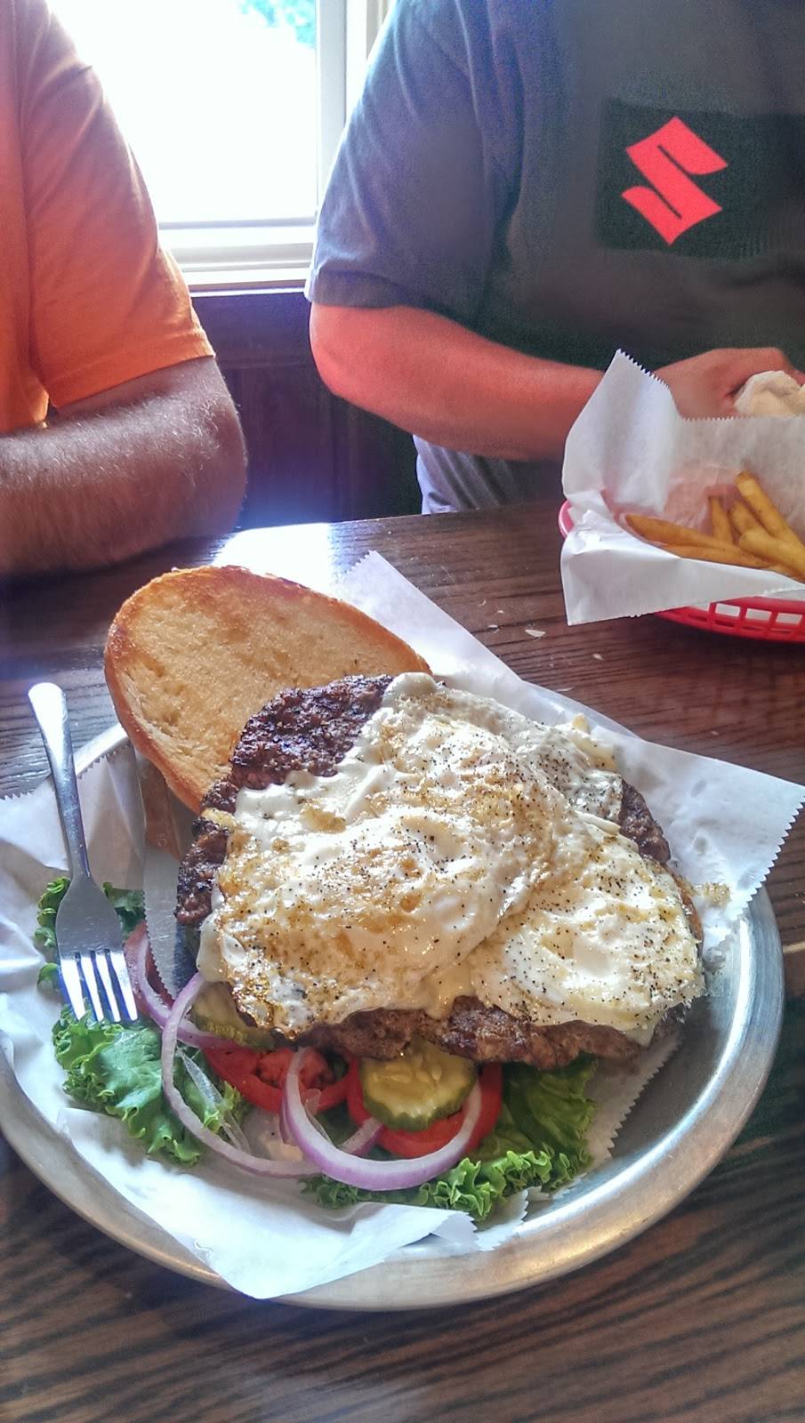 Bubs Burgers & Ice Cream | restaurant | 210 W Main St, Carmel, IN 46032, USA | 3177062827 OR +1 317-706-2827