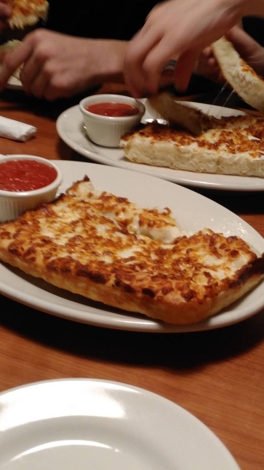 Pizza Hut | meal takeaway | 815 N Lafayette St, Greenville, MI 48838, USA | 6167548000 OR +1 616-754-8000