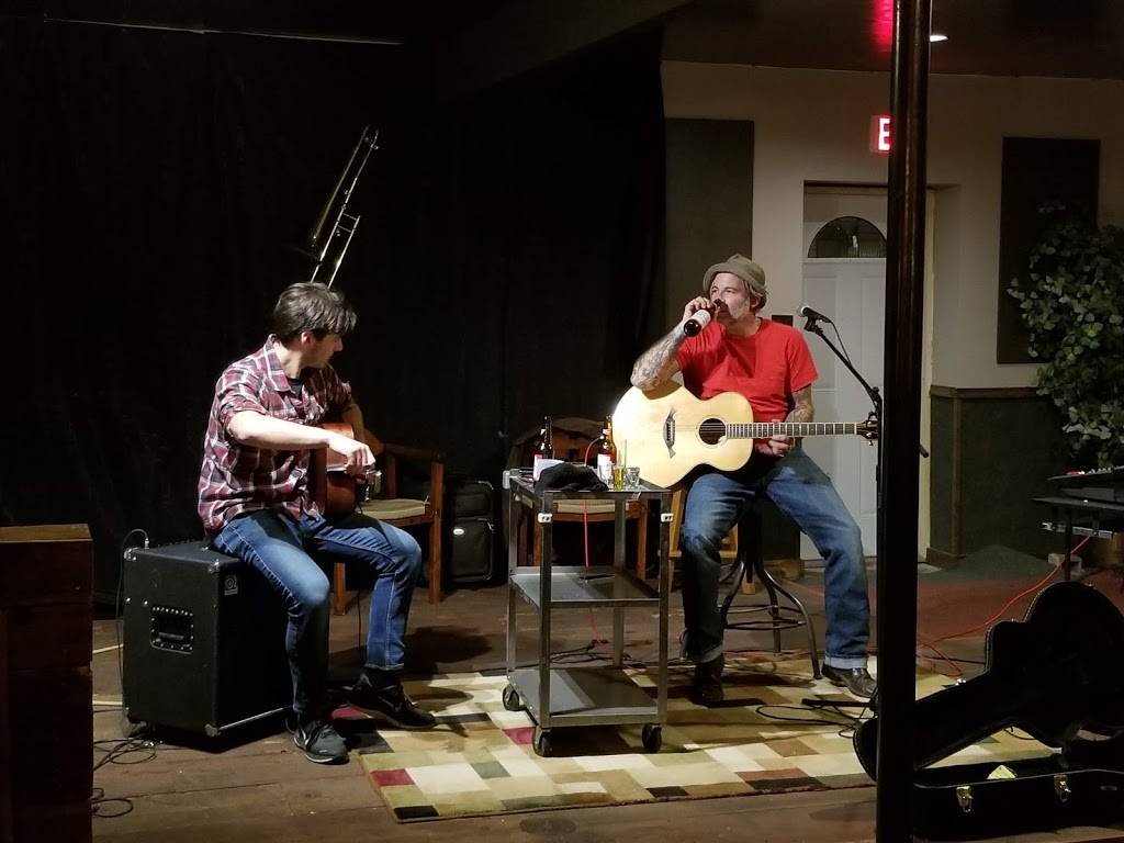 KnuckleHeads Bar & Grill in Badger | restaurant | 121 1st Ave SE, Badger, IA 50516, USA | 5155454711 OR +1 515-545-4711