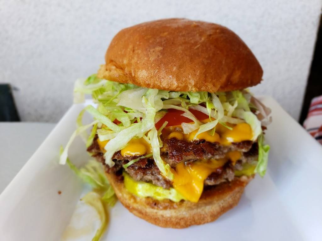 Burger Lounge | restaurant | 279 E 17th St, Costa Mesa, CA 92627, USA | 9497641780 OR +1 949-764-1780