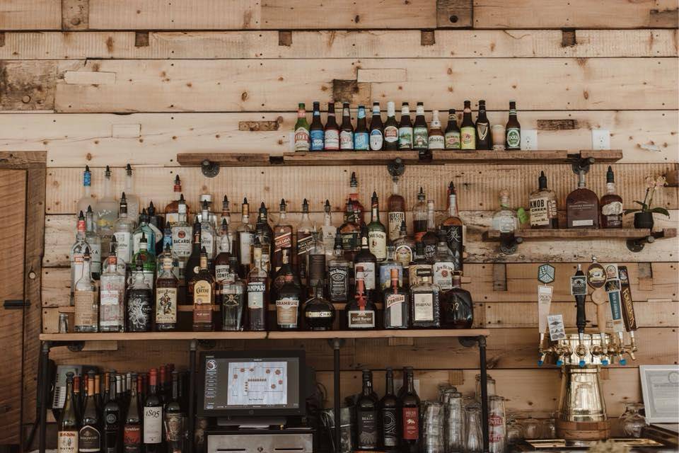 Hamilton Inn | restaurant | 4480 E Lake Rd, Hamilton, NY 13346, USA | 3152282125 OR +1 315-228-2125