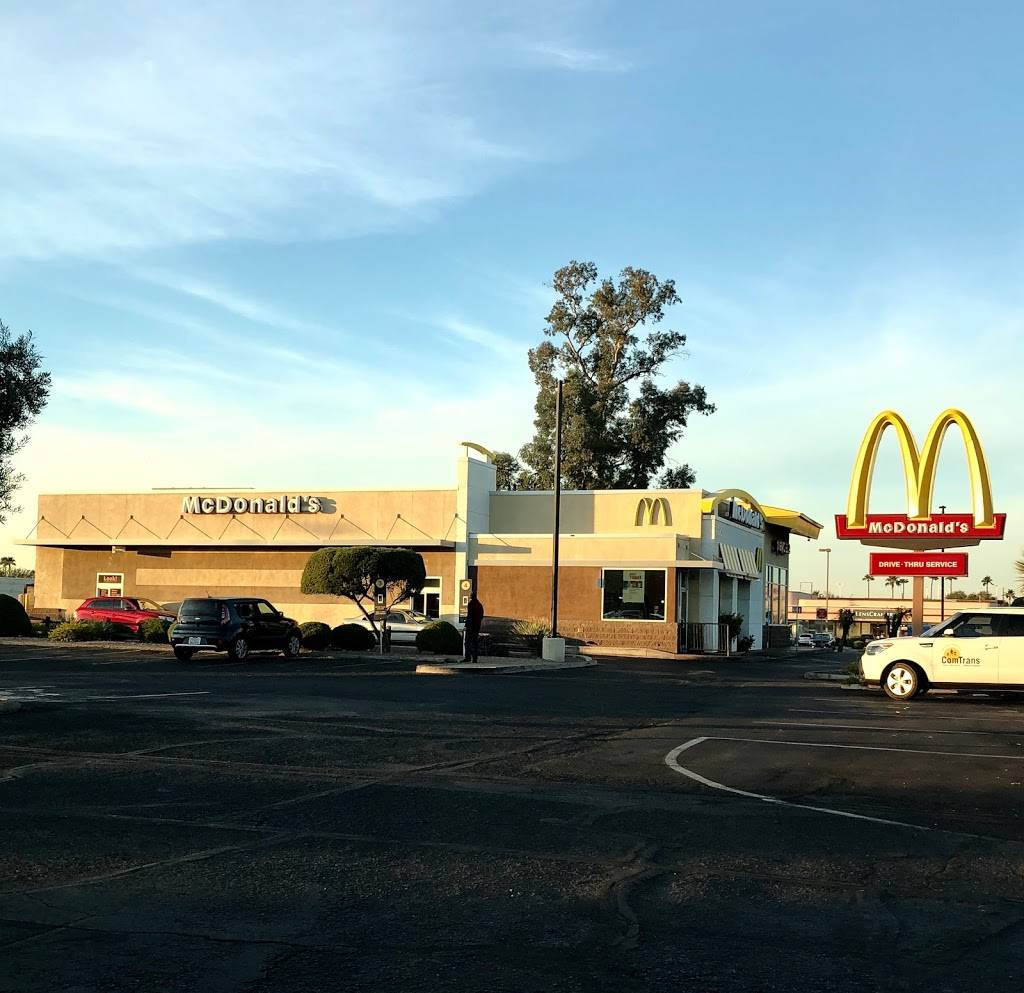 McDonalds | cafe | 4495 N Oracle Rd, Tucson, AZ 85705, USA | 5208886790 OR +1 520-888-6790
