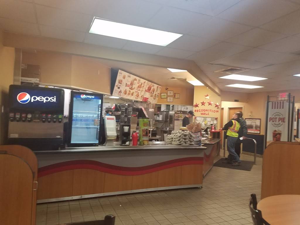 KFC | restaurant | 2224 Woodville Rd, Oregon, OH 43616, USA | 4196930775 OR +1 419-693-0775