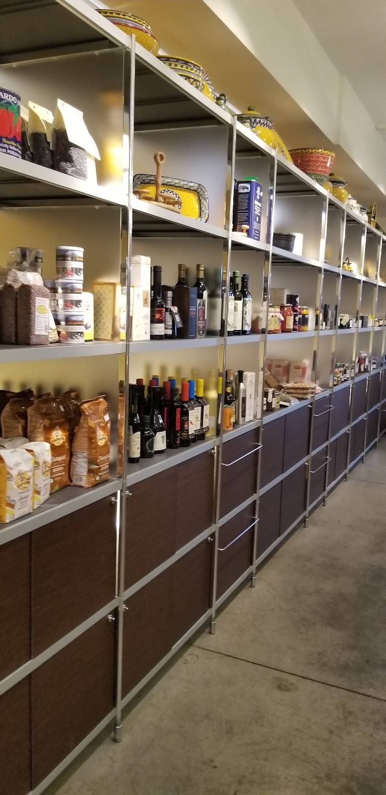 Officina Georgetown | restaurant | 1525 Wisconsin Ave NW, Washington, DC 20024, USA | 2023333904 OR +1 202-333-3904