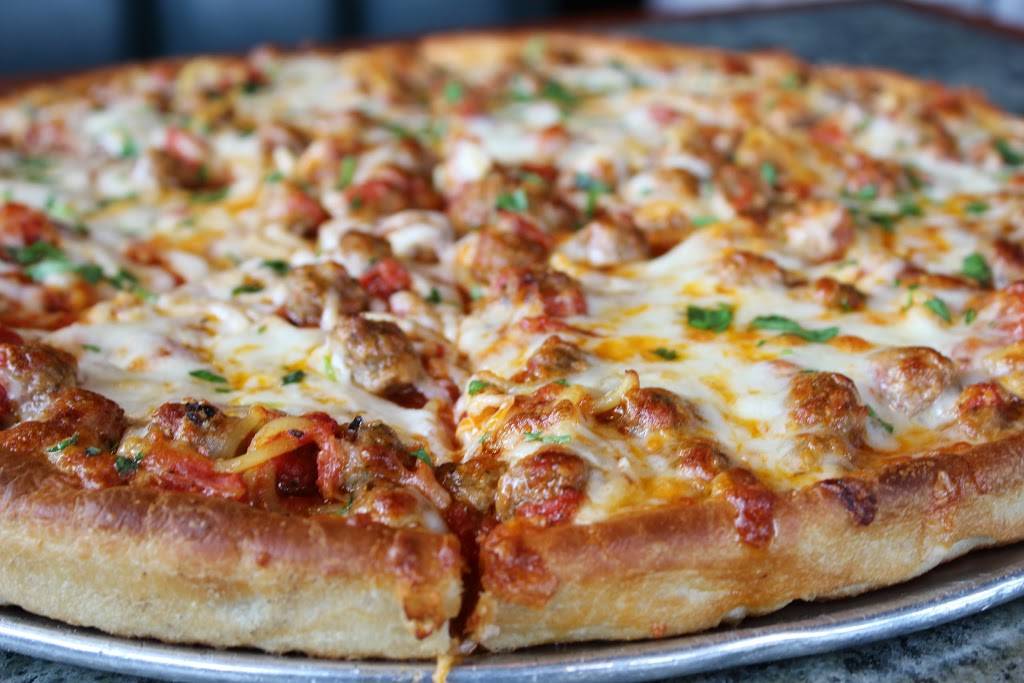 Avicollis Restaurant | restaurant | 7839 Oswego Rd, Liverpool, NY 13090, USA | 3156225100 OR +1 315-622-5100