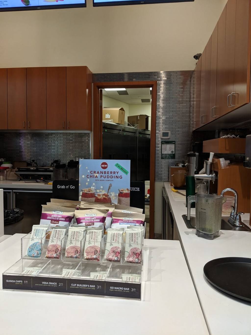 Jugo Juice | restaurant | Vaughan Mills, 1 Bass Pro Mills Dr Unit 396, Concord, ON L4K 5W4, Canada | 4167618818 OR +1 416-761-8818