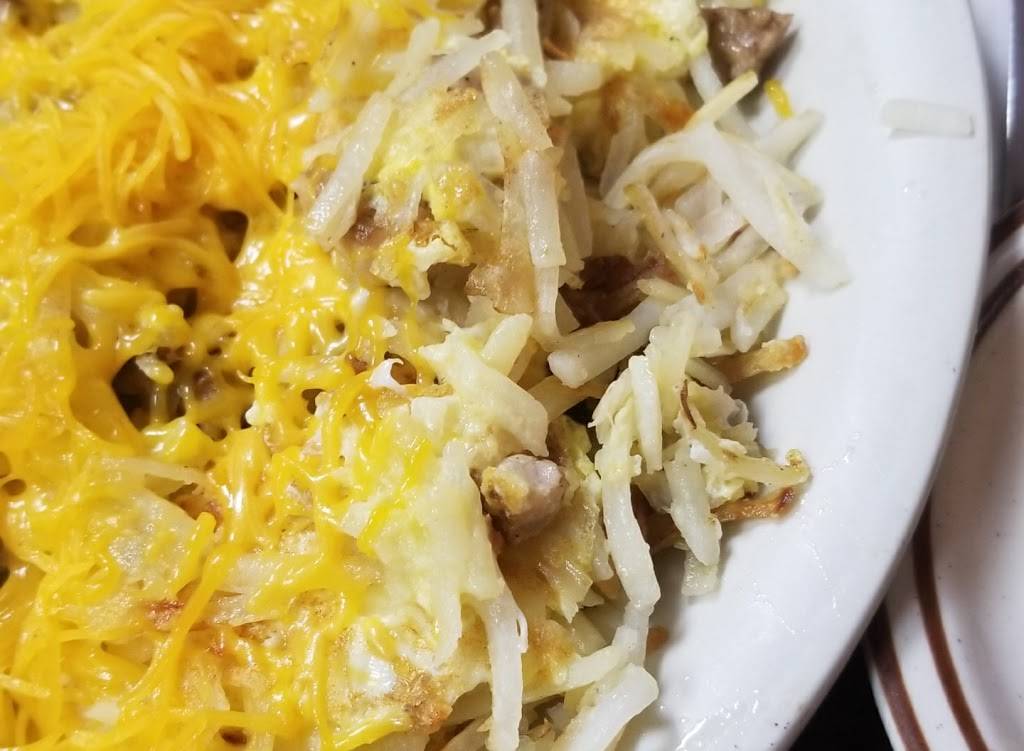 Dees Restaurant | restaurant | 1109 C Bowers Ave NW, New Philadelphia, OH 44663, USA | 3303649221 OR +1 330-364-9221