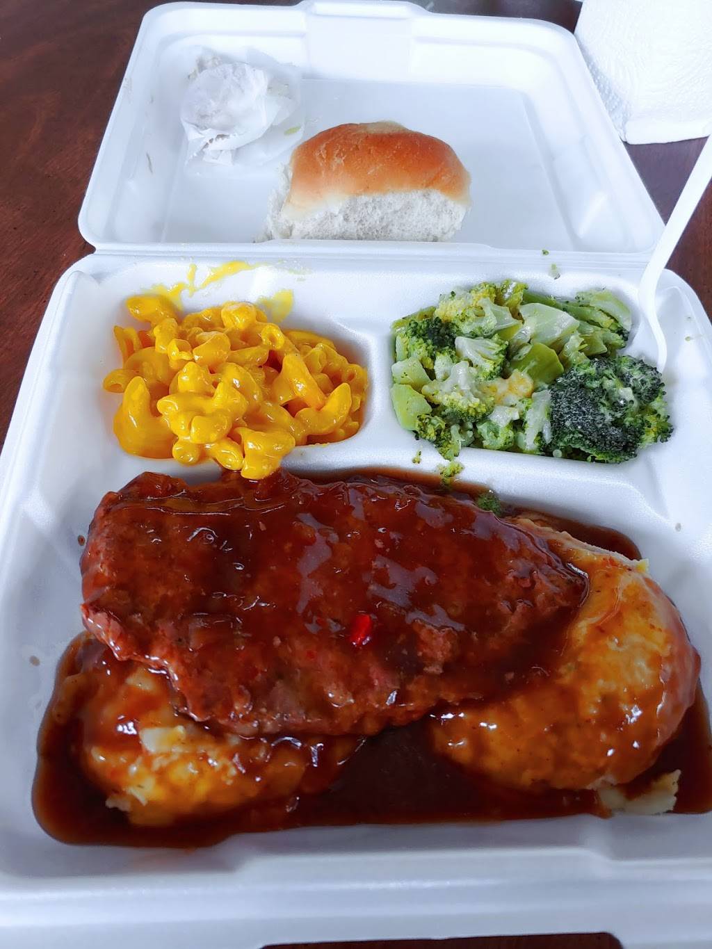 Theriots Lunches & Catering | meal delivery | 330 Julia St, New Iberia, LA 70560, USA | 3373693871 OR +1 337-369-3871