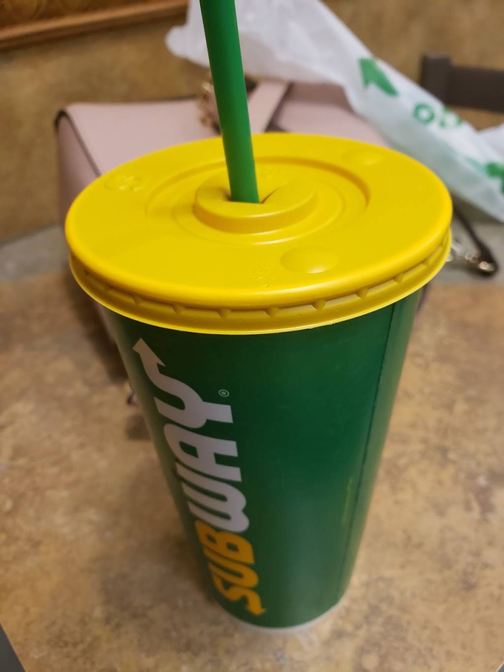 Subway Restaurants | restaurant | 43153 Woodward Ave, Bloomfield Hills, MI 48302, USA | 2483382200 OR +1 248-338-2200