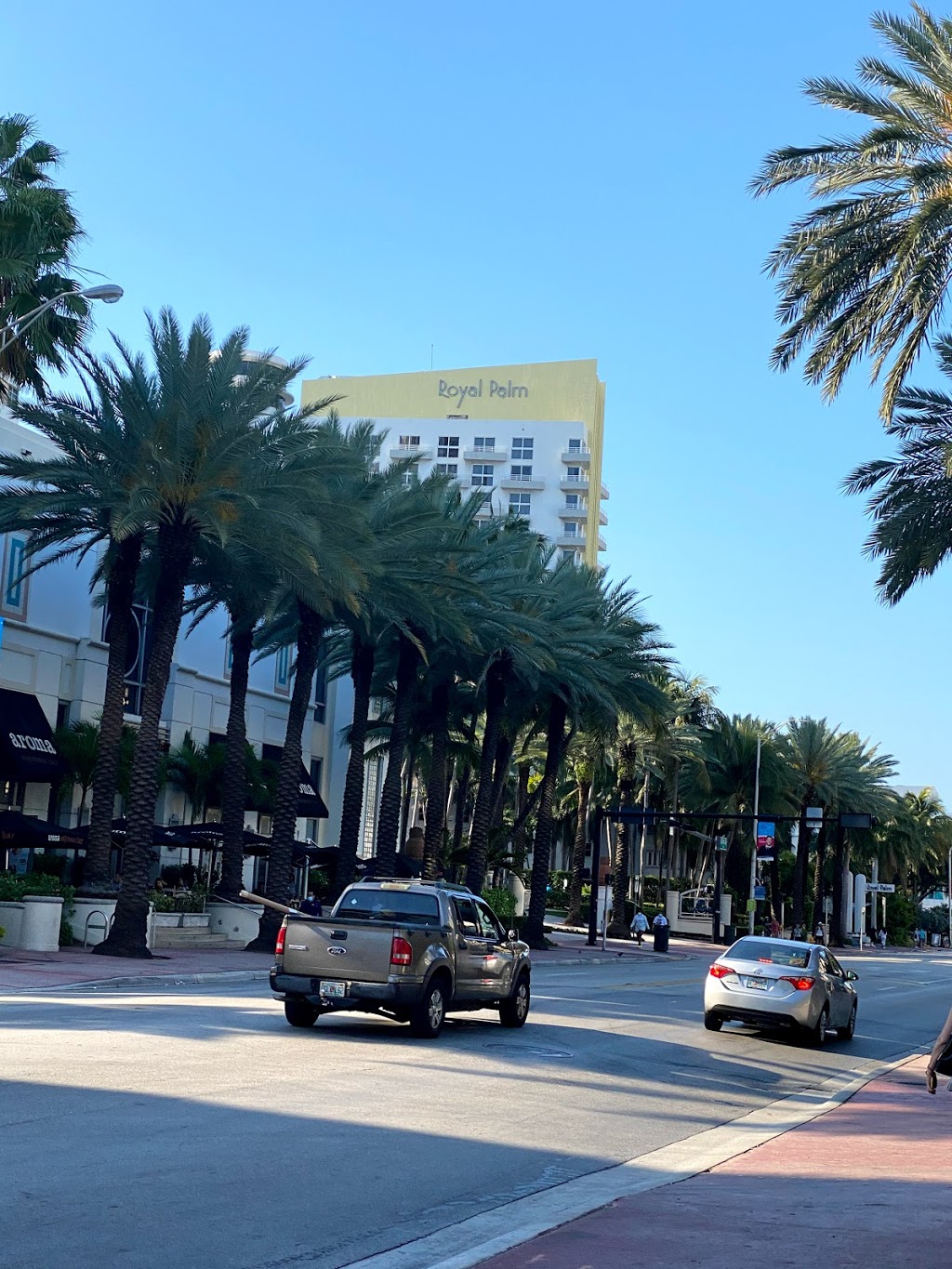 Aroma Espresso Bar | cafe | 1601 Collins Ave, Miami Beach, FL 33139, USA | 3053978685 OR +1 305-397-8685