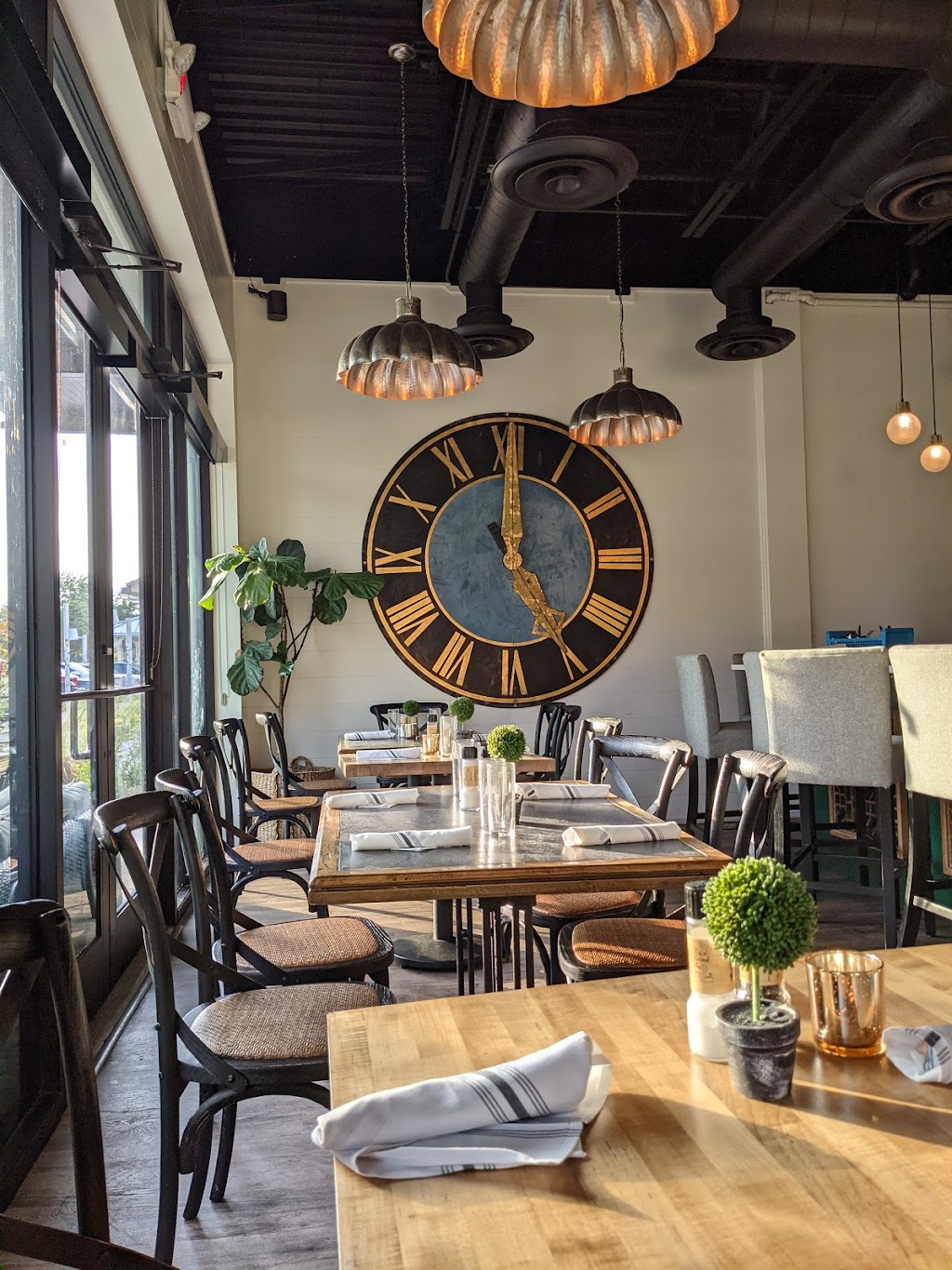 The Perfect Pig @ Watercolor Crossings | restaurant | 28 Watercolor Way, Santa Rosa Beach, FL 32459, USA | 8505331522 OR +1 850-533-1522