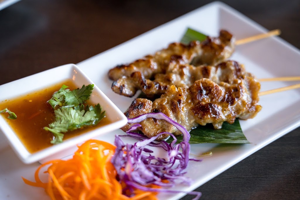Thaisons | restaurant | 7501 Leesburg Pike, Falls Church, VA 22043, USA | 7035069788 OR +1 703-506-9788