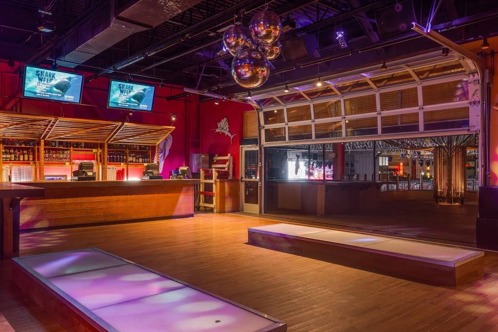Shark Bar | restaurant | 1340 Grand Blvd, Kansas City, MO 64106, USA | 8164428140 OR +1 816-442-8140