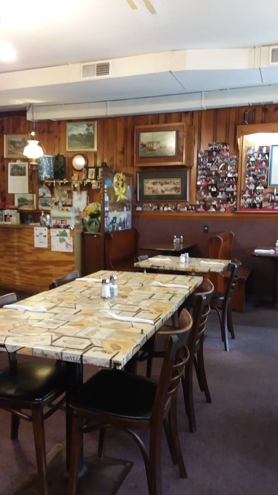 9 Mile Grill | restaurant | 309 W Nine Mile Rd, Highland Springs, VA 23075, USA | 8047378918 OR +1 804-737-8918