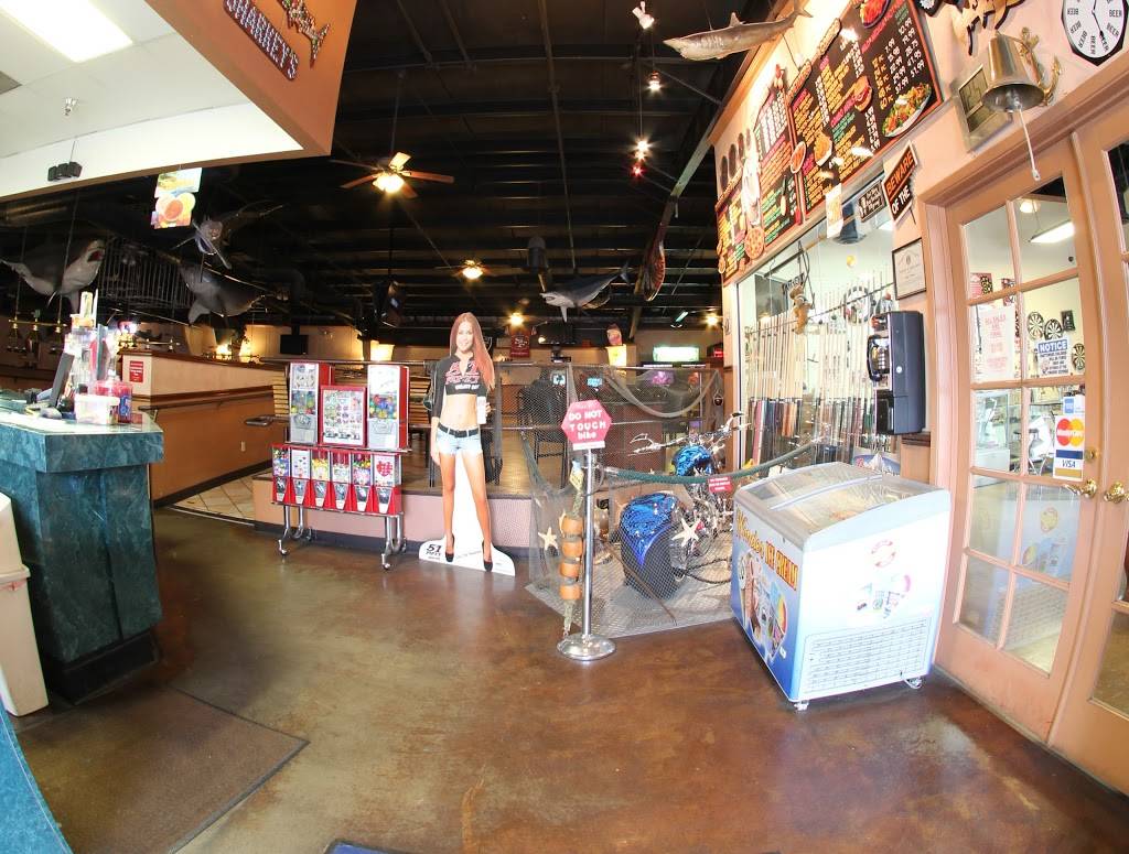 Sharkeys Family Billiards & Pizza | restaurant | 700 W Hawkeye Ave, Turlock, CA 95380, USA | 2096697665 OR +1 209-669-7665