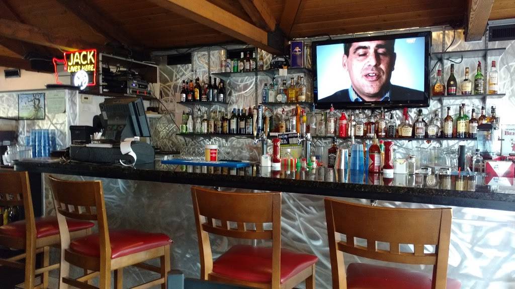 Hamburger Harrys II | restaurant | 610 5th Ave S, Edmonds, WA 98020, USA | 4257766666 OR +1 425-776-6666