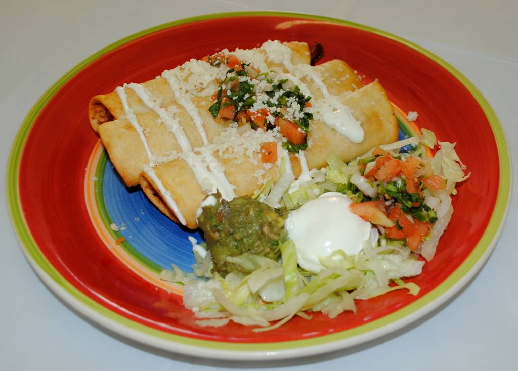 La Fiesta Mexican Restaurant | restaurant | 7439 S Lindbergh Blvd, St. Louis, MO 63125, USA | 3148921313 OR +1 314-892-1313