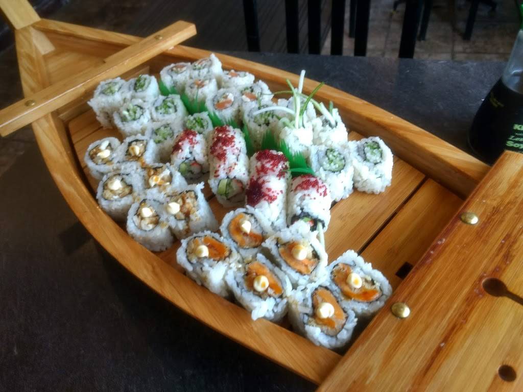 Sushi Jade | restaurant | 992 University Ave W, Windsor, ON N9A 5S2, Canada | 5199920216 OR +1 519-992-0216