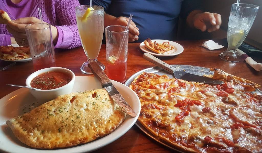 House of Pizza | restaurant | 7008 Indianapolis Blvd, Hammond, IN 46324, USA | 2198446065 OR +1 219-844-6065