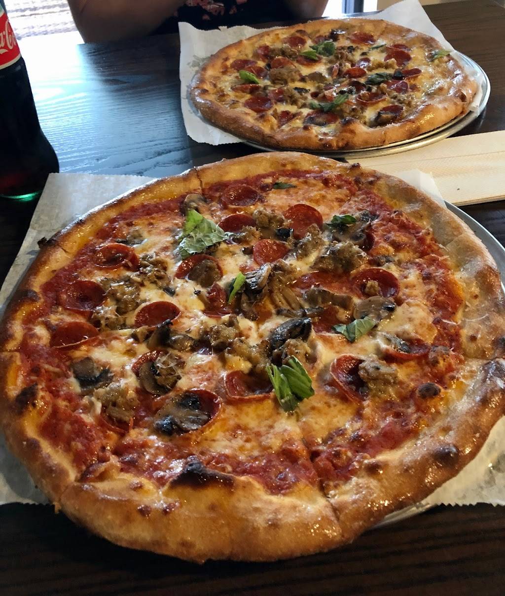 Oak Flame Pizza | restaurant | 212 W 1st St, Sanford, FL 32771, USA | 4075596026 OR +1 407-559-6026