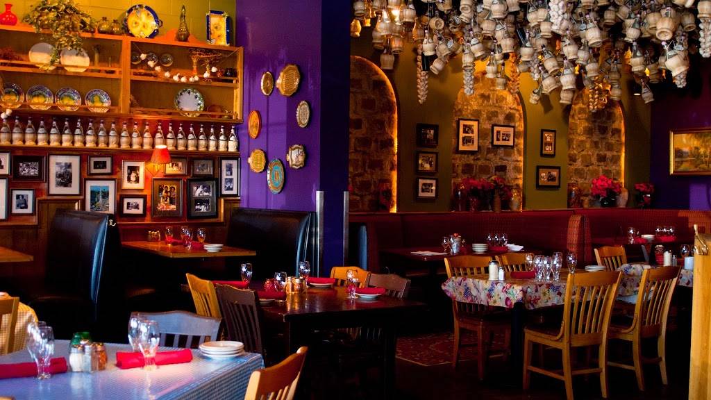 Zias | restaurant | 20 Main St, Toledo, OH 43605, USA | 8884563463 OR +1 888-456-3463