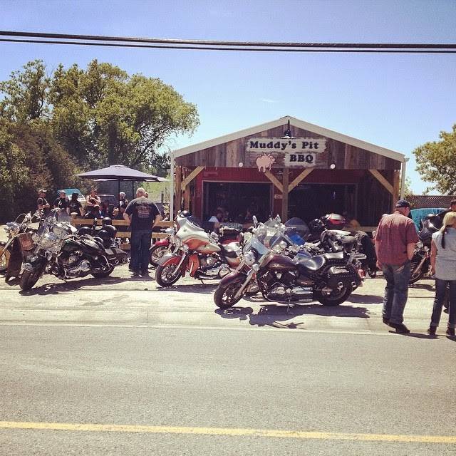 Muddys Pit BBQ | restaurant | 3247 County Rd 2, Keene, ON K0L 2G0, Canada | 7052951255 OR +1 705-295-1255