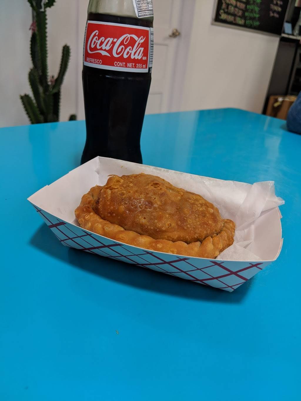 Cafe Tola #3 | restaurant | 1625 W Addison St, Chicago, IL 60613, USA | 7736611869 OR +1 773-661-1869