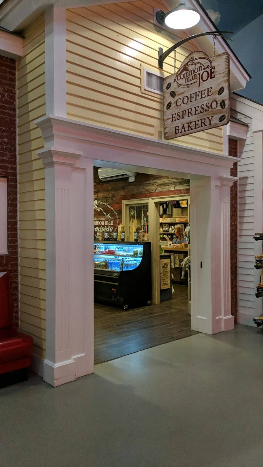 The Common Man Roadside South at the Hooksett Welcome Center | restaurant | Hooksett, NH 03106, USA | 6032105305 OR +1 603-210-5305