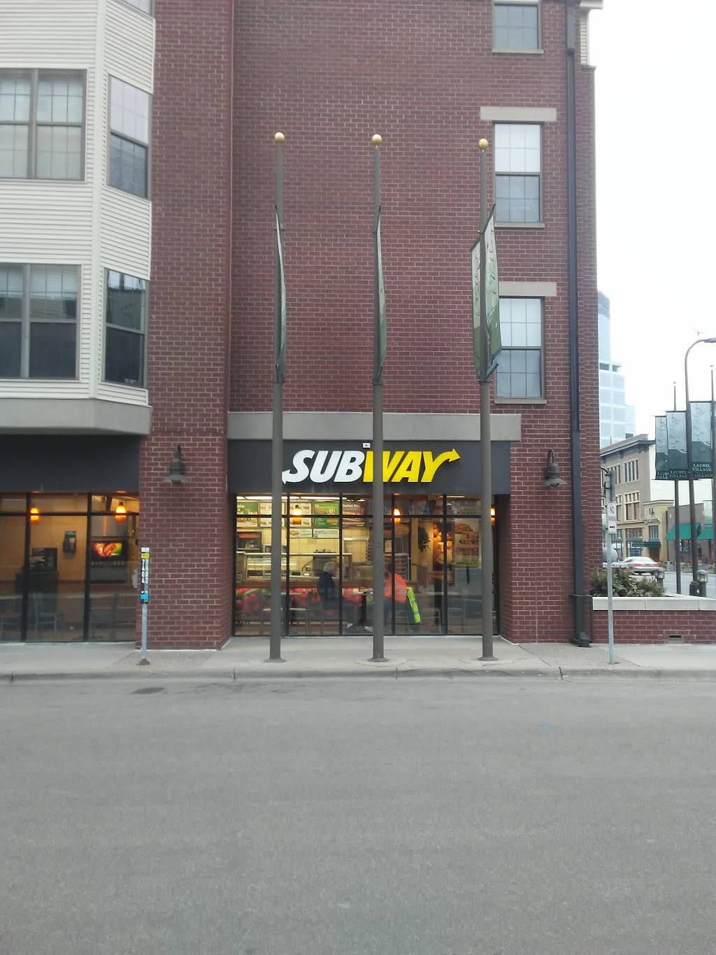 Subway | restaurant | 1260 Hennepin Ave, Minneapolis, MN 55403, USA | 6123336302 OR +1 612-333-6302