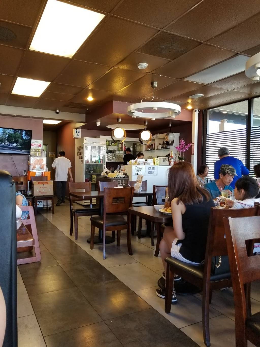 Banh Cuon Luu Luyen | restaurant | 14351 Euclid Street #1J, Garden Grove, CA 92843, USA | 7145540212 OR +1 714-554-0212