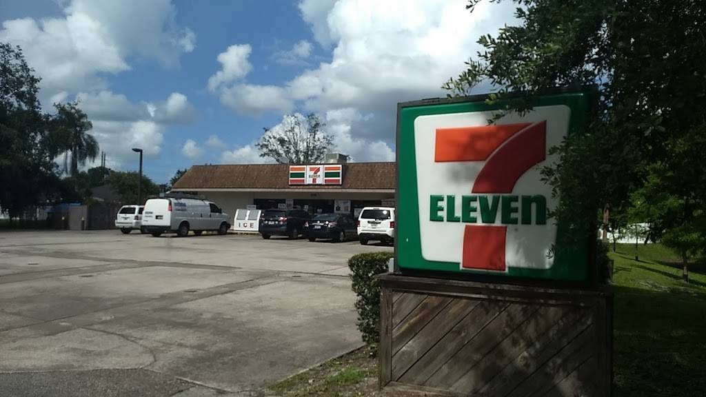 7-Eleven | bakery | 898 Gary Hillery Dr, Winter Springs, FL 32708, USA | 4073650934 OR +1 407-365-0934