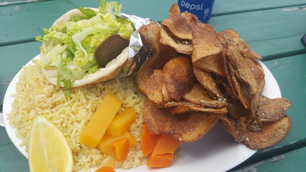 Village Grec | restaurant | 1320 Rue Denault, Sherbrooke, QC J1H 2P7, Canada | 8198299999 OR +1 819-829-9999