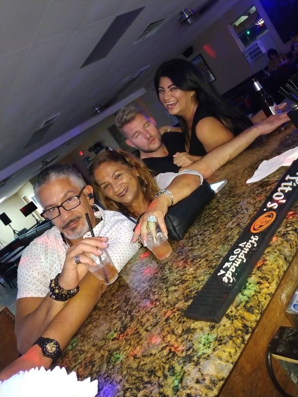 Daves American Bar & Grill | restaurant | 3400 Sebring Pkwy, Sebring, FL 33870, USA | 8633048462 OR +1 863-304-8462