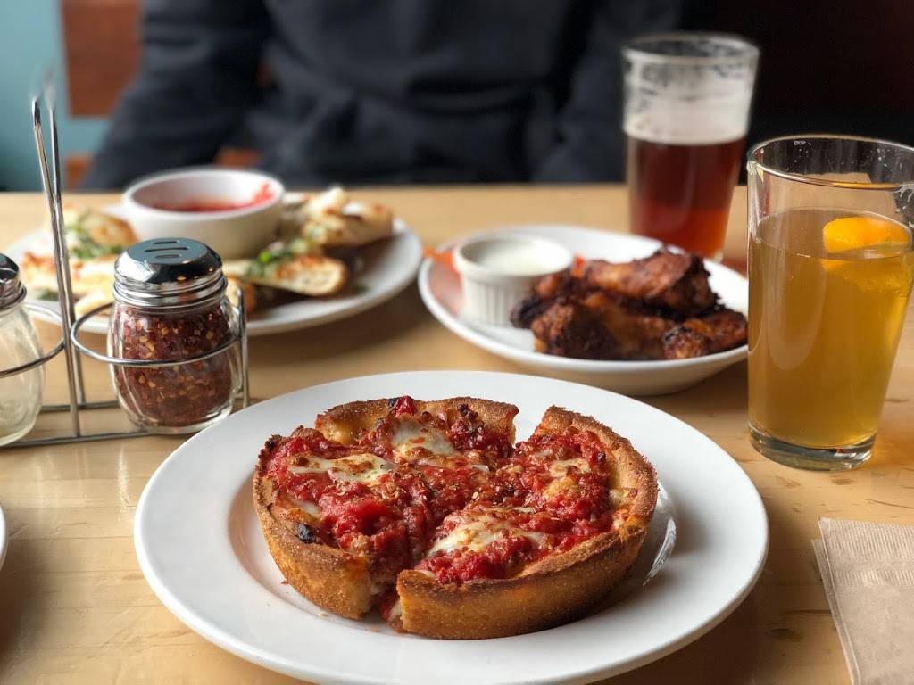 Blue Line Pizza | restaurant | 511 Westlake Center, Daly City, CA 94015, USA | 6507558500 OR +1 650-755-8500