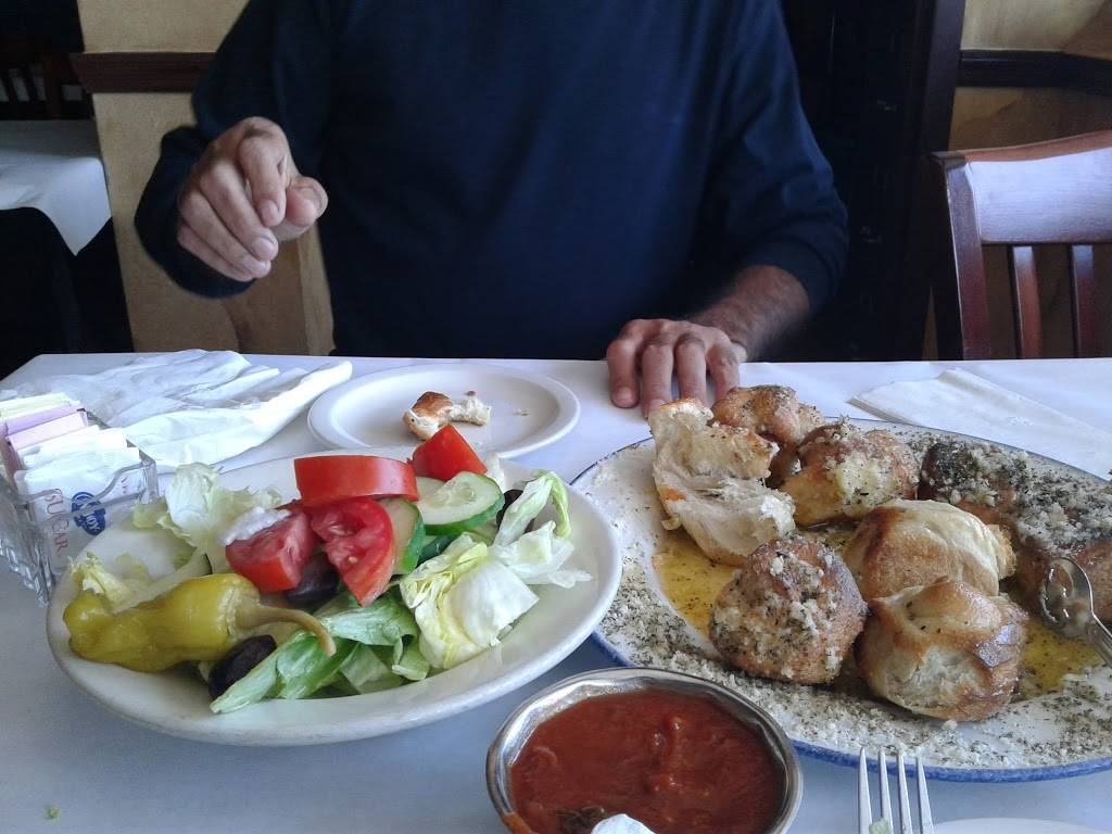 Tony & Nellos Southern Italian Cuisine | restaurant | 1136 Pinellas Bayway S, Tierra Verde, FL 33715, USA | 7278673577 OR +1 727-867-3577