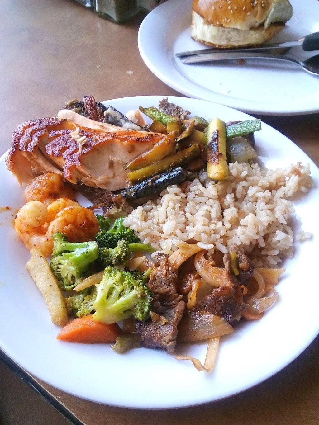 Sirloin Stockade | restaurant | Ramón Alanid, Blvd. Lázaro Cárdenas 15601-34, Guadalajara, 22450 Tijuana, B.C., Mexico | 016646860803 OR +52 664 686 0803