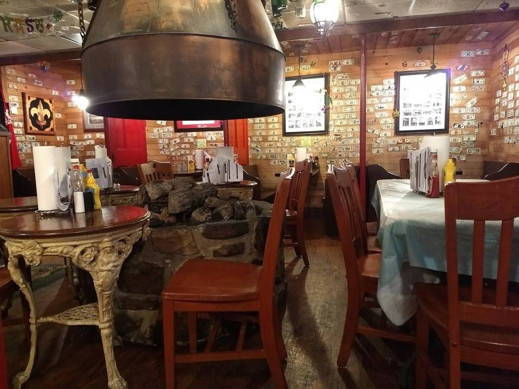 LandShark Bar & Grill | restaurant | 515 Parkway, Gatlinburg, TN 37738, USA | 8652777008 OR +1 865-277-7008