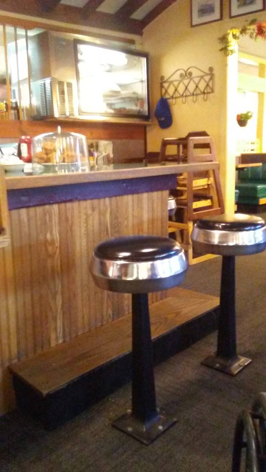 Ashley Vermont Kitchens | restaurant | 686 Broad St, Lyndonville, VT 05851, USA | 8026269274 OR +1 802-626-9274