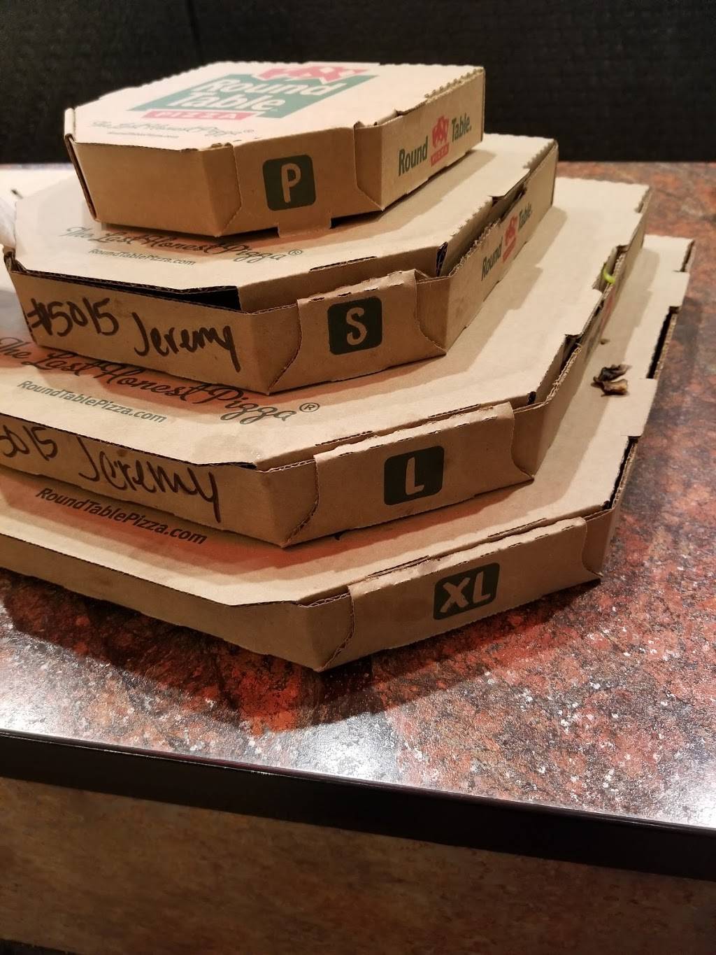 Round Table Pizza | meal delivery | 1124 Oro Dam Blvd E, Oroville, CA 95965, USA | 5305336710 OR +1 530-533-6710