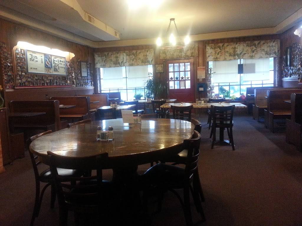 9 Mile Grill | restaurant | 309 W Nine Mile Rd, Highland Springs, VA 23075, USA | 8047378918 OR +1 804-737-8918