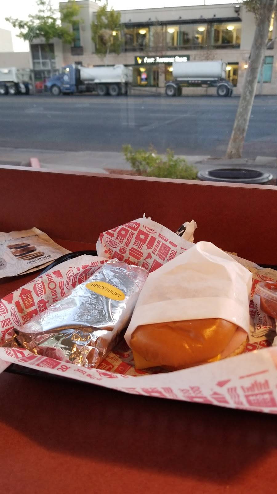 Jack in the Box | restaurant | 2280 El Camino Real, Palo Alto, CA 94306, USA | 6508560350 OR +1 650-856-0350