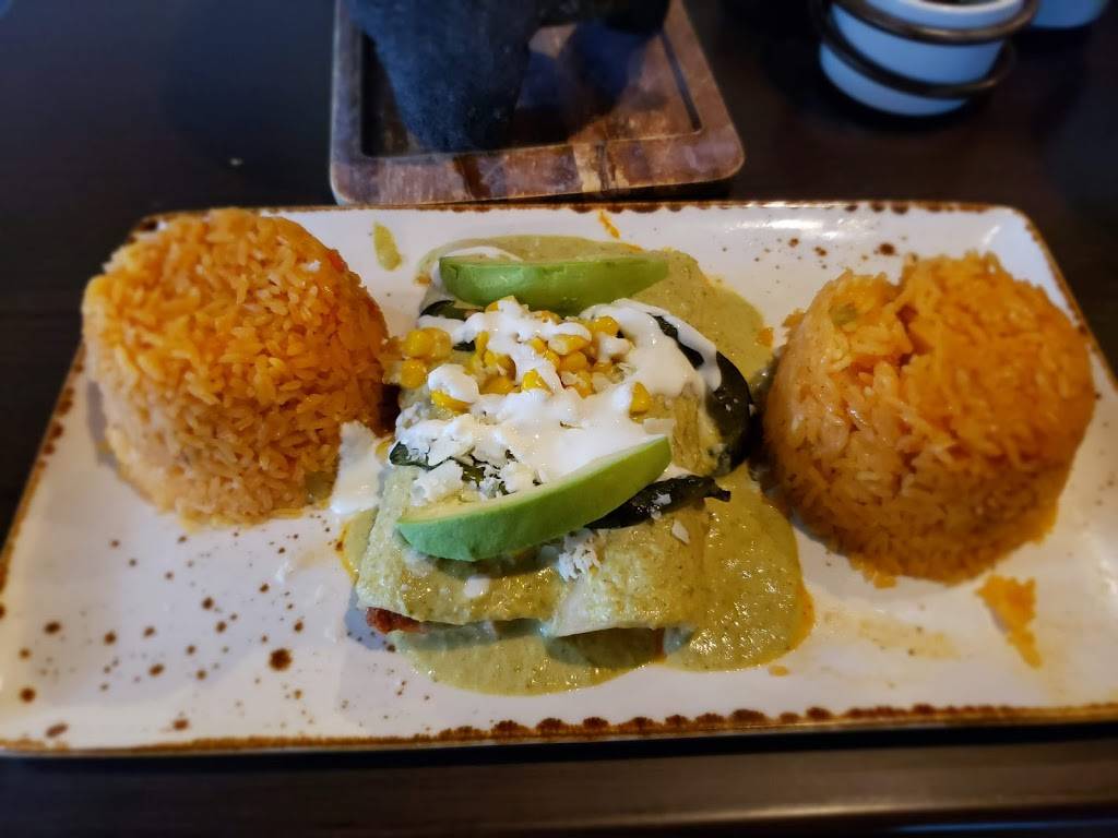 Tequilas Mexican Cantina | restaurant | 979 Main St, Wakefield, MA 01880, USA | 7815873500 OR +1 781-587-3500