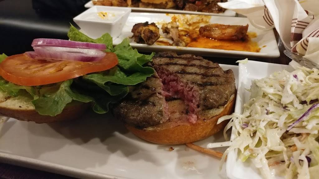 Milts Barbecue for the Perplexed | restaurant | 3411 N Broadway, Chicago, IL 60657, USA | 7736616384 OR +1 773-661-6384