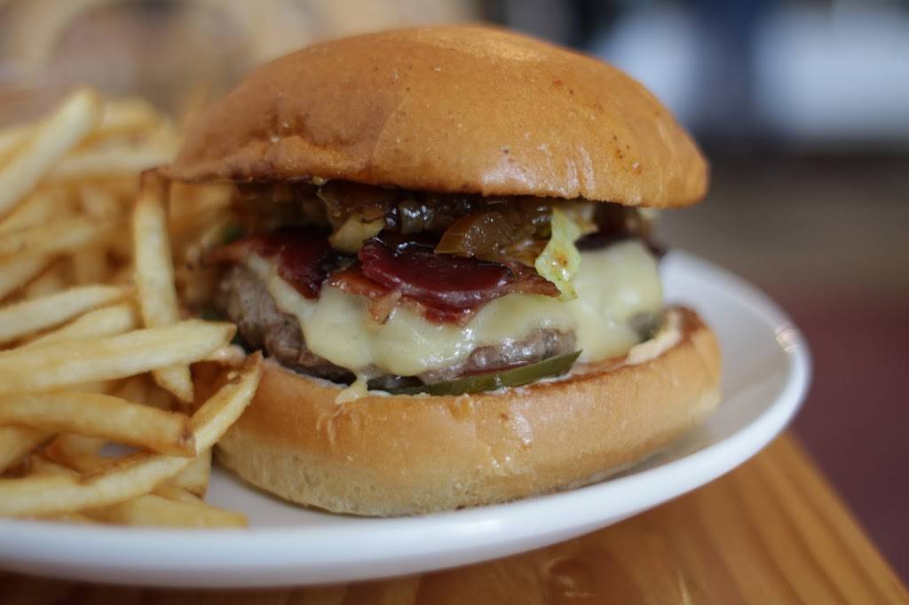 South | restaurant | 2005 11th St, Sacramento, CA 95818, USA | 9163829722 OR +1 916-382-9722