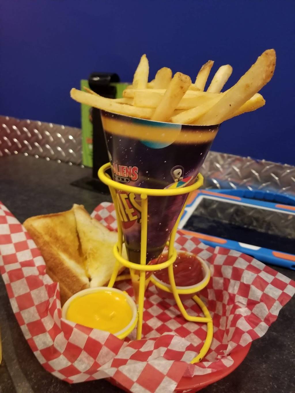 Space Aliens Grill & Bar | restaurant | 11166 County Rd 37 NE, Albertville, MN 55301, USA | 7634976718 OR +1 763-497-6718