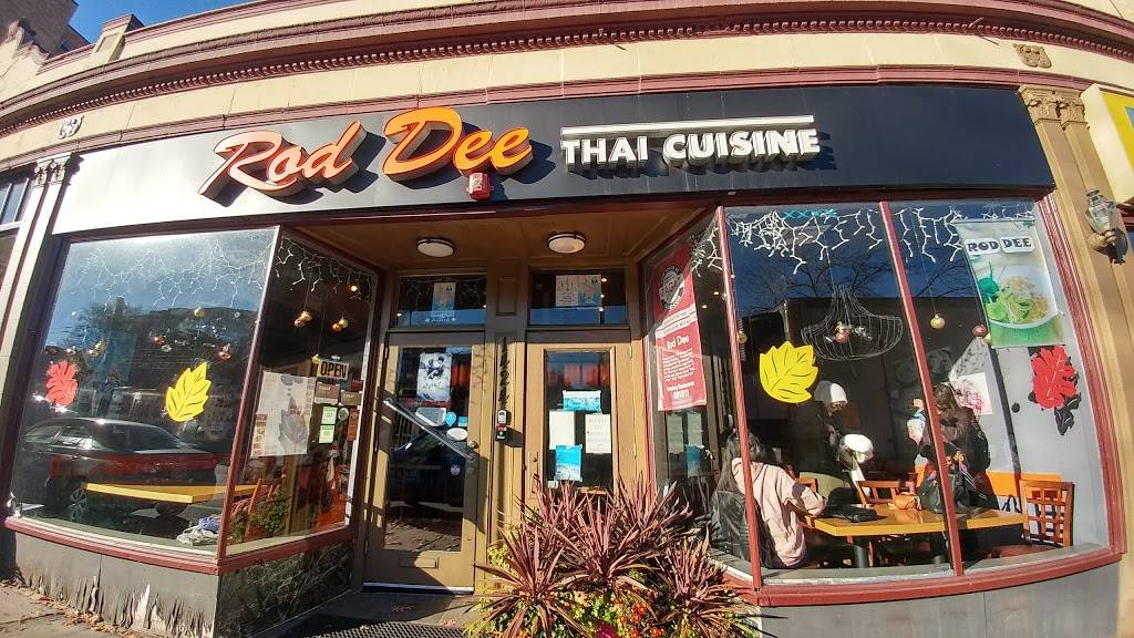 Rod D by Sitti Thai Cuisine | restaurant | 1422 - 1424 Beacon St, Brookline, MA 02445, USA | 6177384977 OR +1 617-738-4977