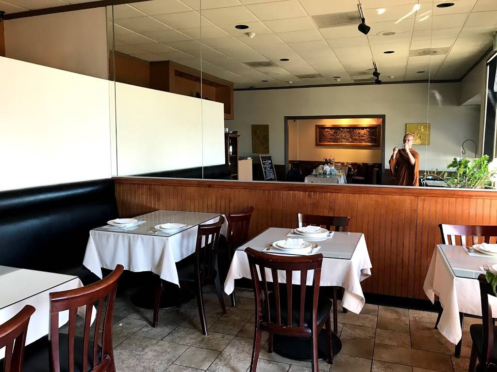 In-N-Out Burger | restaurant | 5646 E La Palma Ave, Anaheim, CA 92807, USA | 8007861000 OR +1 800-786-1000