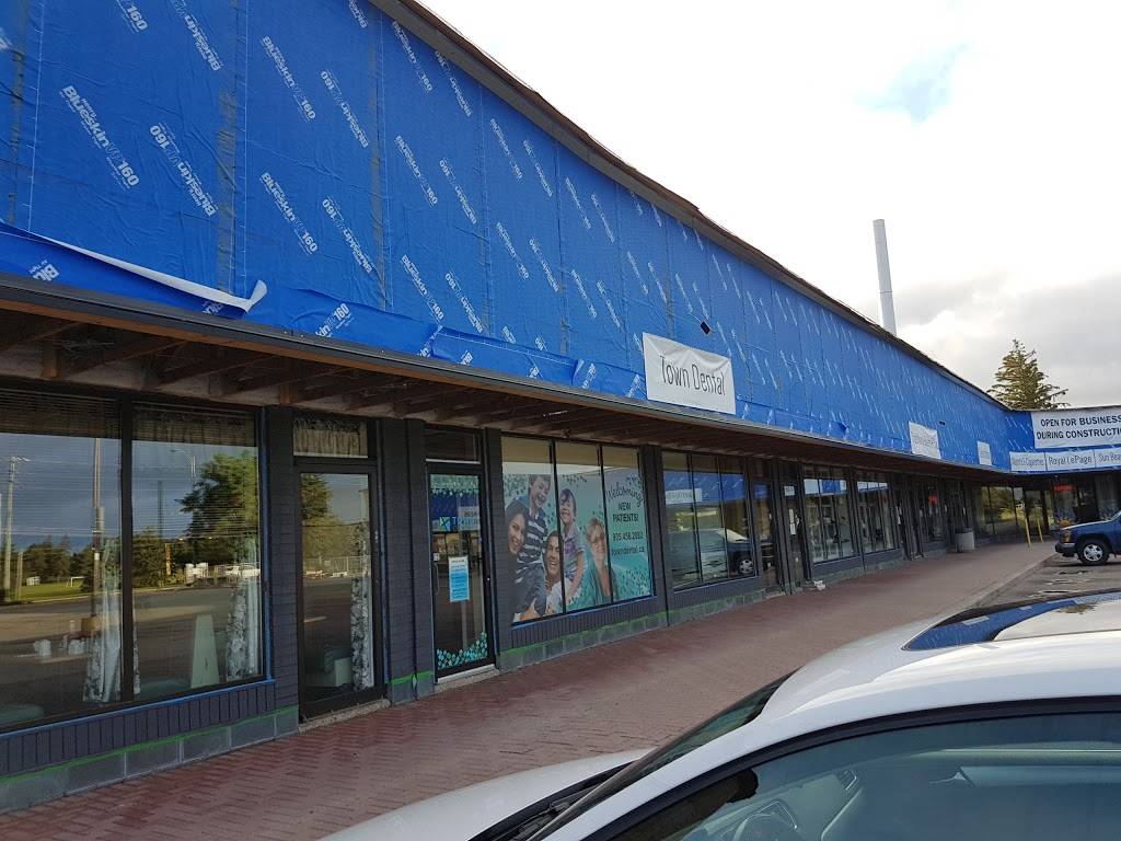 Stacy Lees Family Restaurant | restaurant | 4 McLaughlin Rd S, Brampton, ON L6Y 3B2, Canada | 9054594807 OR +1 905-459-4807