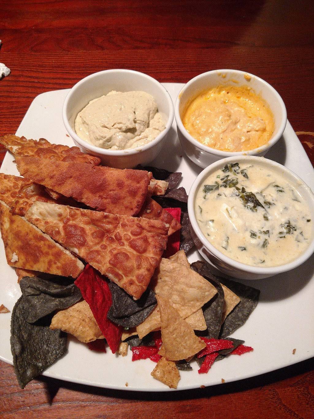 East Coast Wings + Grill | restaurant | 2221 US Hwy 70 SE, Hickory, NC 28602, USA | 8283239464 OR +1 828-323-9464