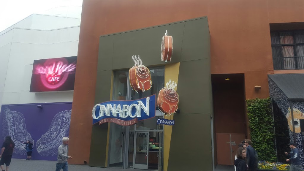 Cinnabon | bakery | 100 Universal City Plaza, Universal City, CA 91608, USA | 8189274197 OR +1 818-927-4197
